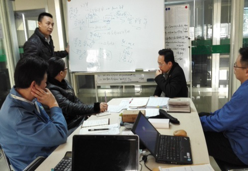 gzkaili2专家老师对企业管理者进行专题培训