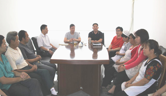 gzkaili2老师、维杰管理干部召开调研座谈会