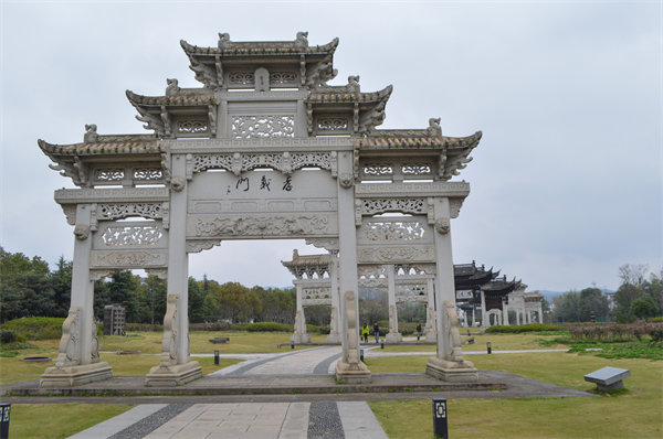 面对数字化挑战，金华营销咨询公司有何创新策略？