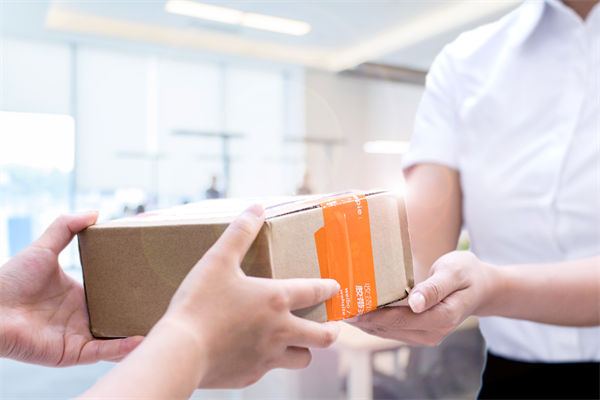 京东：给所有骑手的对象安排工作，关联企业怎么看？