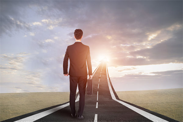 抢占市场窗口期，年度经营计划怎样精准发力？