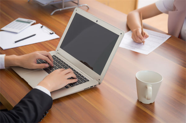 招聘总踩坑？人力资源管理如何精准筛选适配人才？