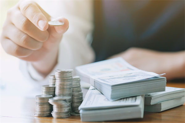 员工满意度低，基于薪酬管理视角该如何有效改善？