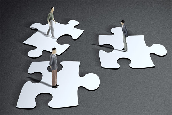 集团协同效率低下，怎样搭建协同平台提高协同效果？