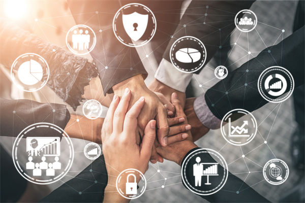 集团风险管控薄弱，如何加强风险管理保障集团运营？