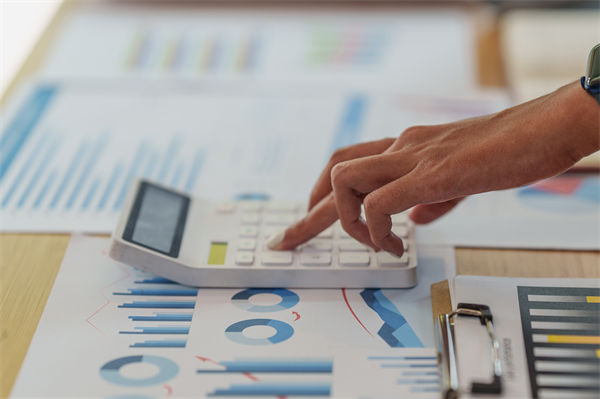 执行与预算严重脱节，企业如何构建动态监控与调整机制？