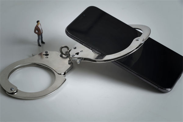 薪酬管理角度分析：发工资不让干活是一种新型诈骗