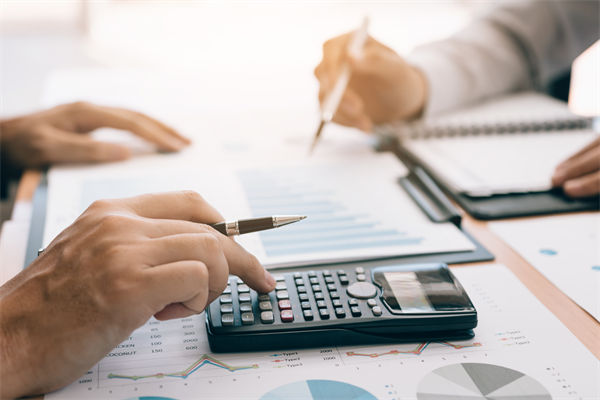 薪酬年年涨员工仍抱怨，企业如何量身定制薪酬策略？