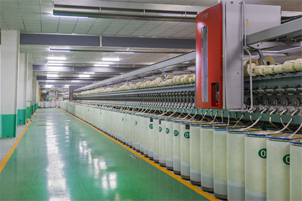 如何通过精益生产优化生产布局，提升整体生产效率？