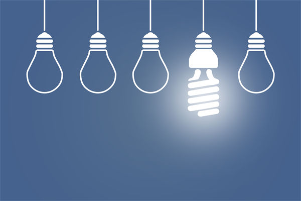 竞争对手众多时，品牌如何制定差异化战略管理路径？