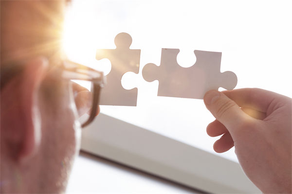 并购三年文化仍割裂，融合策略忽视了哪些隐性冲突？