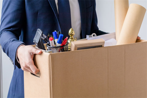 薪酬对标市场却留不住骨干，长期机制如何设计？