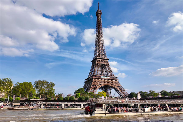 精益生产角度分析热点：埃菲尔铁塔被热到弯曲偏斜