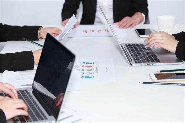 计划年年照搬模板，如何应对市场突变的动态需求？