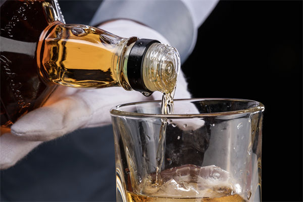 企业预算管理分析：36岁博士生偷税1200多万获刑5年