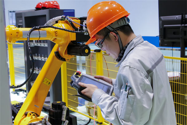 员工抵触流程变革，数字化管理转型如何真正落地？