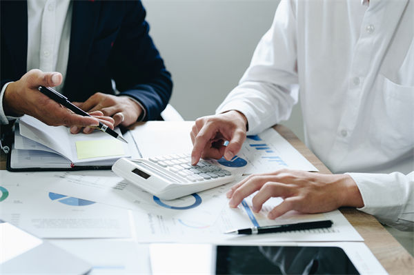 暑期档电影票房破115亿，预算管理咨询怎么看？