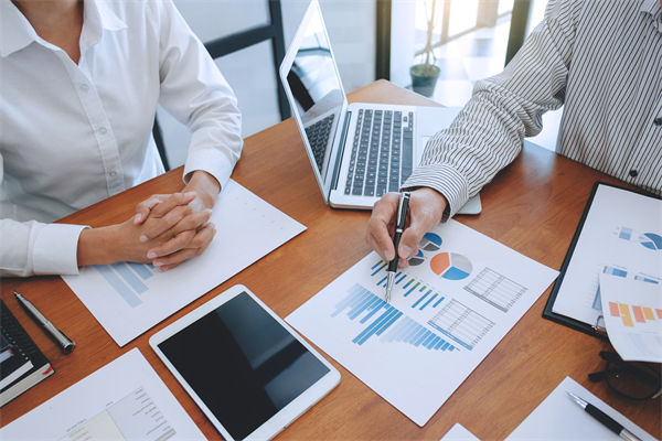 薪酬结构与战略脱节，薪酬咨询怎样搭建适配体系？