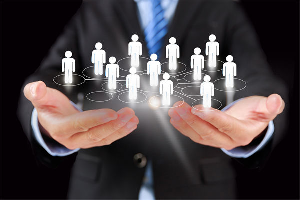 组织架构调整引动荡，人力资源怎样实现平稳过渡？