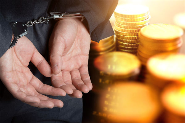 集团管控管理：董事长和明星女友内幕交易被刑拘