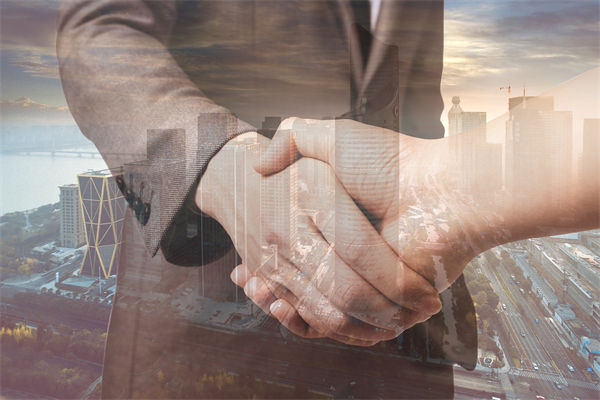 战略管理咨询公司推荐，有擅长传统企业转型的吗？